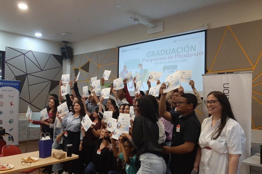 Con gran emoción y satisfacción, anunciamos el cierre del Programa de Mentorías en colaboración con DELL dirigido a los estudiantes Seniors de nuestro programa ¡Supérate JUPÁ!