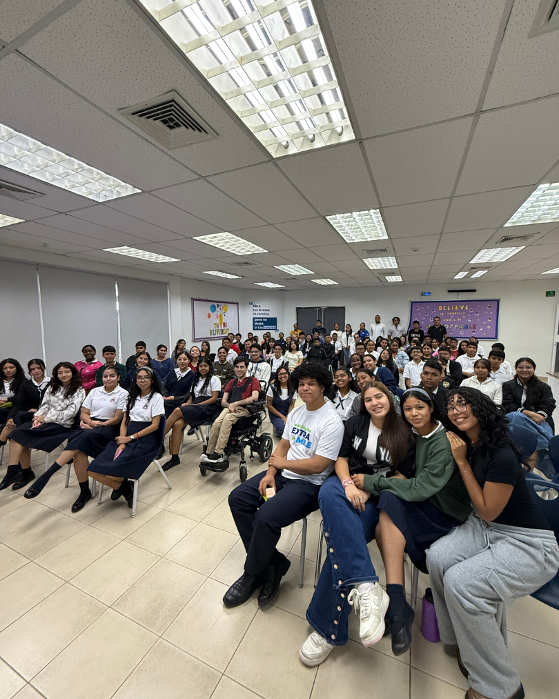 Motivación al 100%: inspiradora charla de Jonathan Benaim Impulsa a los jóvenes del Centro ¡Supérate! JUPÁ